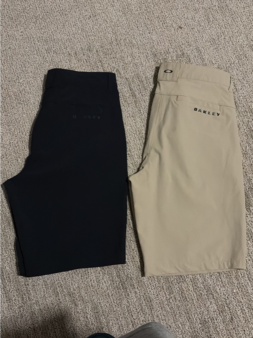 Oakley Men's Hybrid Shorts - Black & Khaki